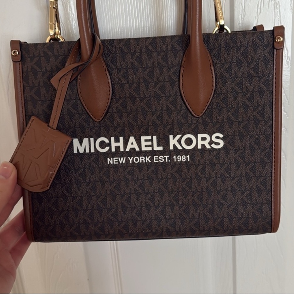 NWOT Michael Kors Brown Crossbody Bag
Currently out of stock on website